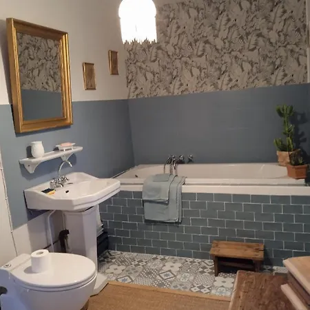 Les Hortensias - D'hotes Bed & Breakfast
